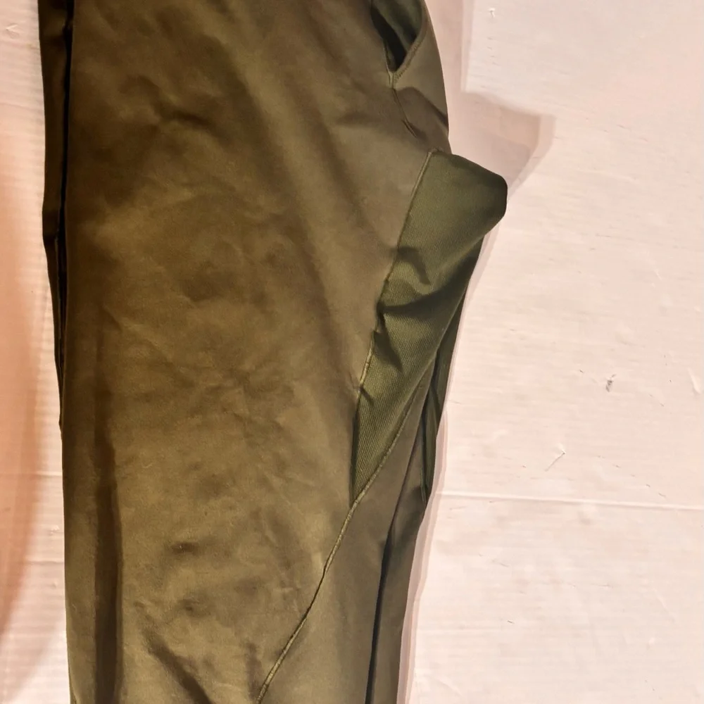 Climbing, Biking and Hiking outdoor tapered pants XXL Mountain Hardware AP - Picture 4 of 7